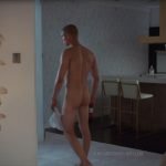 Josha Stradowski nu dans le film Just Friends