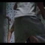 Ignacio Serricchio nu dans la série Le Détenu