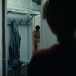 Jérémie ELKAÏM nu dans le film Irréprochable