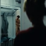 Jérémie ELKAÏM nu dans le film Irréprochable