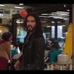 Russell Brand nu dans la série Ballers
