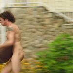 Reid Ewing nu dans le film 10 Rules for Sleeping Around