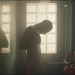 William Lebghil nu dans le film Ami-ami