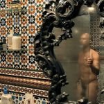 Damian T. Raven nu dans la série The Chadwick Journals