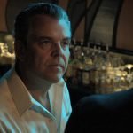 Danny Huston nu dans la série Magic City